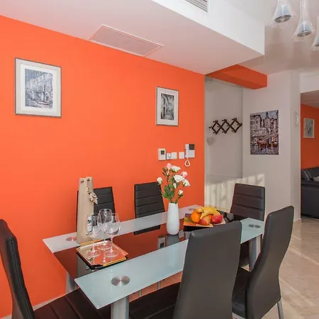 Buba/maslina Apartment